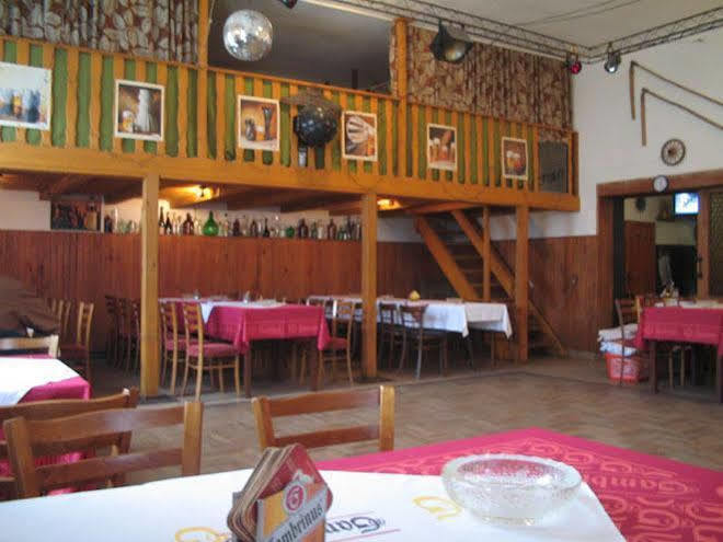 Pension U Kastanu Karlsbad Eksteriør billede